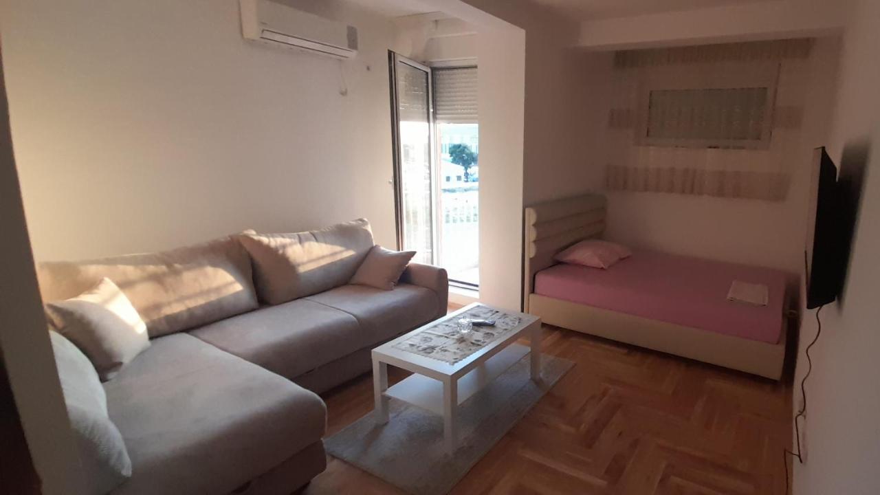 Apartment Luka Podgorica Exterior photo